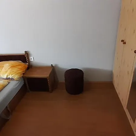 Thomas Nyaralo Prázdninový dům *